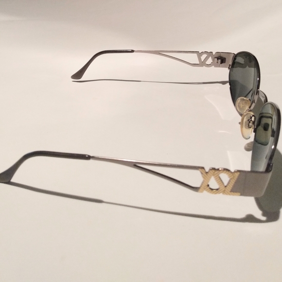 Yves Saint Laurent 1990 Women's Vintage Sunglasses - Picture 4 of 16